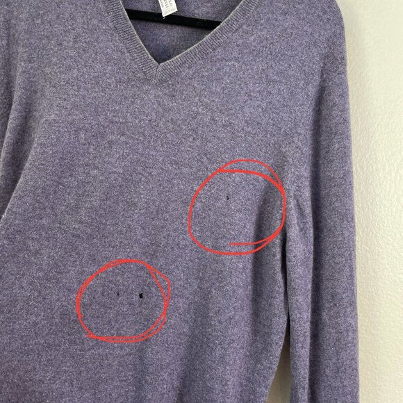 BRUNELLO CUCINELLI Mens 54 Purple V Neck 100% Cashmere Sweater *FLAW* - Picture 4 of 11